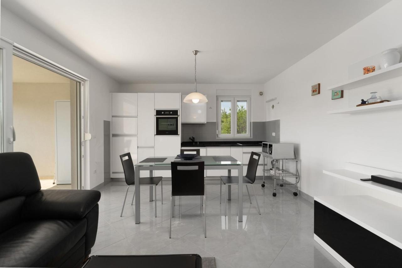 Apartment Sky By Seeadria Agency Novigrad Istria エクステリア 写真