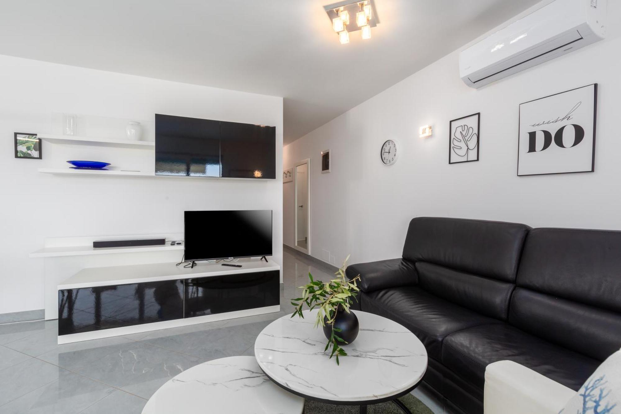 Apartment Sky By Seeadria Agency Novigrad Istria エクステリア 写真